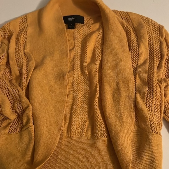 Mossimo - Sweater x 2 green and mustard color. Size M - Picture 3 of 9
